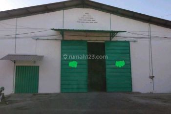 Gudang di Margomulyo, Surabaya