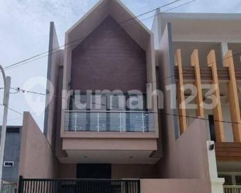 Dijual Rumah Mulyosari New Scandinavian Siap Huni