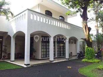 Dijual Rumah di Kemang Utara, Jakarta Selatan