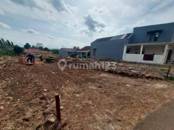 Dekat Pasar Parung. Hanya 1jutaan Permeter. SHM