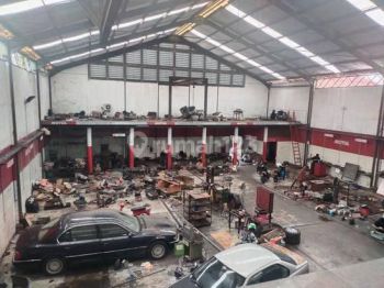 Bangunan Ex Bengkel Nol Jalan Raya Kendangsari, Sangat Strategis