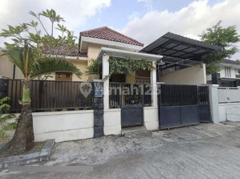 ISTIMEWA...! Rumah CANTIK MEWAH di Purwomartani dekat Swalayan Pamela 7