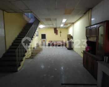 Di Jual Ruko Pinggir Jalan Pangeran Jayakarta