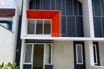 Dijual Gress Rumah Modern Dg Desain Mezanine Jl.ikan Ikan B466