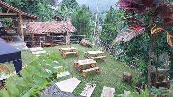 Jual Tanah Bagus Bonus Bangunan Bekas Cafe, di Sentul