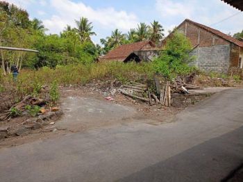 7 Menit Kampus UII Jogja, Cocok Bangun Villa