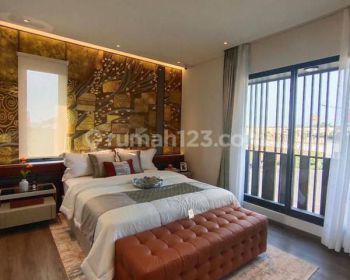 Rumah 3 Lantai Attic Room 8 X 12 di Summarecon Gading Serpong