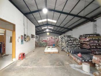 Disewakan Gudang di Sayap Cibaduyut 400 m Langka Over Contract