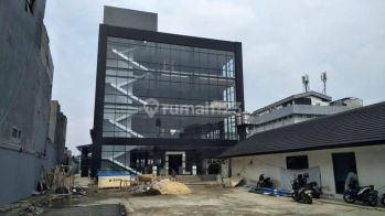 Office Building Dan Gudang di Kebayoran Lama Luas 2.826 M2