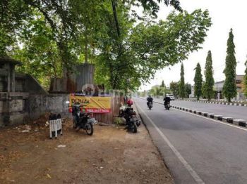 Tanah di Jl Ring Road Utara Cocok Untuk Untuk Gudang, Kantor Atau Dealer Mobil.