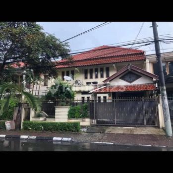 Rumah siap huni di Bintaro Tangerang Selatan