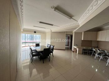 Dijual apartemen taman anggrek jakarta barat lantai dasar cocok orang tua dan