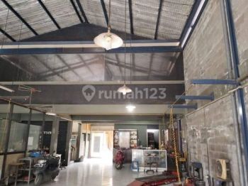 Gedung Dijual Kantor Plus Gudang di Sayap Soekarno Hatta