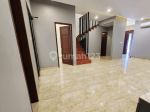 thumbnail-jual-cepat-rumah-3-lantai-sudah-renovasi-semi-furnished-serpong-7