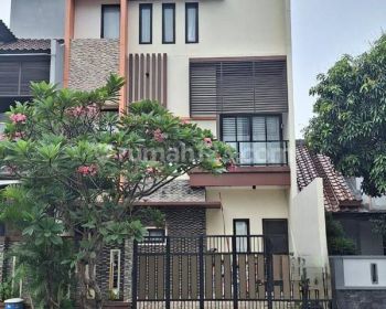 Wilson Rumah bagus 3 lantai uk 8x15 di metland puri