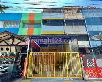 Jual Ruko Biak Roxy, Jkt Pusat 4 Lantai 4 Kamar Mandi Hadap Timur