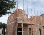 thumbnail-rumah-minimalis-2-lantai-kawasan-serpong-tangerang-selatan-1