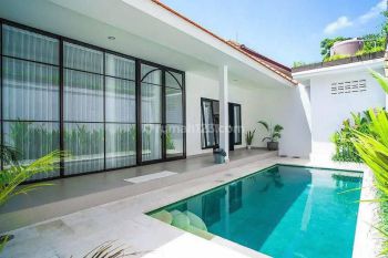 Villa Baru 2 Br di Seminyak Sentral Dengan Furniture