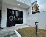 thumbnail-rumah-baru-bagus-minimalis-classic-di-kencana-loka-bsd-7