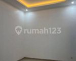 thumbnail-rumah-baru-bagus-minimalis-classic-di-kencana-loka-bsd-2