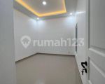 thumbnail-rumah-baru-bagus-minimalis-classic-di-kencana-loka-bsd-14