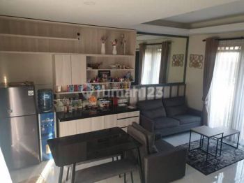 Disewakan Rumah Cantik Furnished Kota Baru Parahyangan