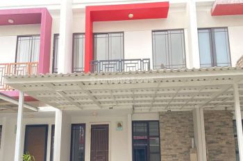 SEWA RUMAH PALING MURAH HOEK  Unfurnished