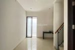 thumbnail-sewa-rumah-paling-murah-hoek-unfurnished-3