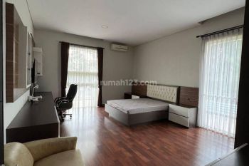 Rumah 2 Lantai Dijual Furnished di Setra Indah Bandung