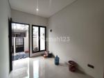 thumbnail-rumah-2-lantai-semi-furnished-shm-di-jl-ikan-jakarta-timur-8