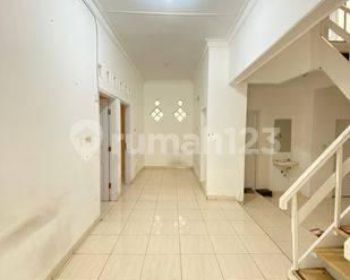 Rumah siap huni di turangga, lokasi strategis, dekat trans studio mall