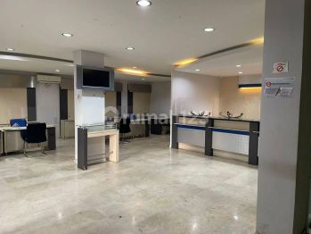 Ruko Gandeng 3 Ex Bank di Fatmawati Siap Pakai Dengan Perabotan Bank 700 Juta