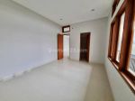 thumbnail-rumah-mewah-jual-cepat-di-komplek-cherryfield-ciganitri-bandung-14