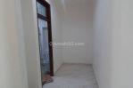 thumbnail-rumah-hook-2-lantai-3-kamar-semifurnished-di-villa-melati-mas-8