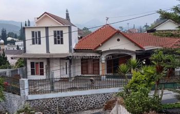 Rumah strategis dan nyaman Dekat Selecta Kota Batu*