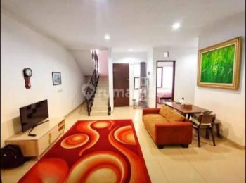 Rumah Bagus 2 Lantai Full Furnish Siap Huni di Setramurni Bandung