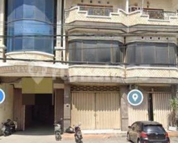 Ruko Strategis 3 Lantai di Area Ramai di Denpasar yt