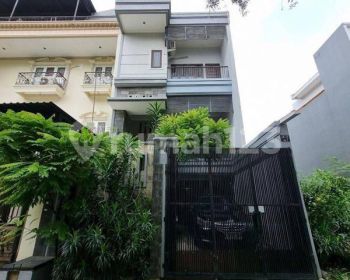 Gading kusuma, 3lantai, furnished, hadap timur, shm, murah
