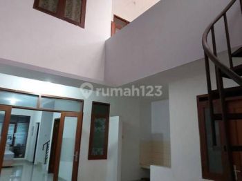 Rumah minimalis disewakan di Puri Dago Arcamanik