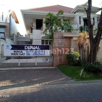 rumah mewah long golf view graha family dekat Citraland,Pakuwon indah