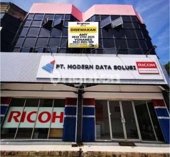 ruko 3 lantai lokasi strategis di jalan Raden patah lubuk baja