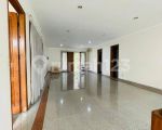 thumbnail-rumah-pondok-indah-jakarta-selatan-11