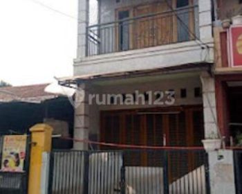 Rumah Mungil,2 lantai, LT 53 m2,JL kecapi, jagakarsa, CASH ONLY, P-149