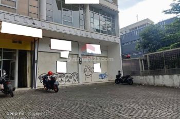 Ruko Lokasi sangat premium dan strategis di jl. diponegoro bandung