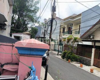 Rumah di Tanjung duren dekat grogol tomang 2 Lantai
