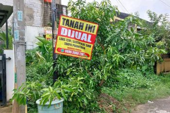 Tanah Dijual Ada Sisa Bangunan Diatasnya