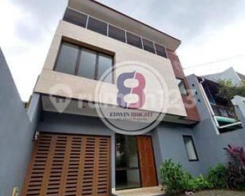 Rumah Cantik Siap Huni di Pondok Indah Jakarta Selatan