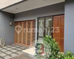 thumbnail-rumah-cantik-siap-huni-di-pondok-indah-jakarta-selatan-2