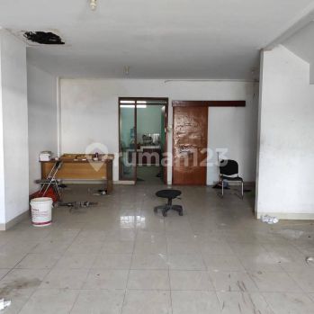 Ruko Mekar Wangi Strategis di Mekar Agung Dekat Kopi Q