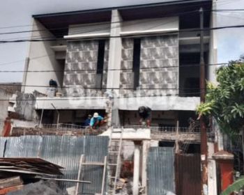 RUMAH 2LT BARU GRESS SEMOLOWARU SELANGKAH MERR